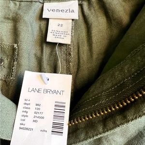 NWT Lane  Bryant plus size cargo shorts